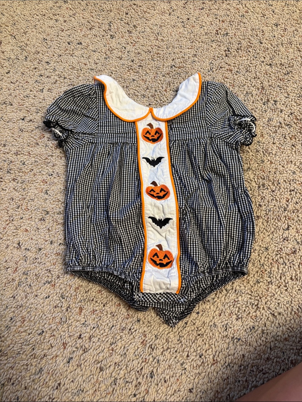 Halloween Baby Romper with Pumpkin & Bat Appliqués - Black & Orange